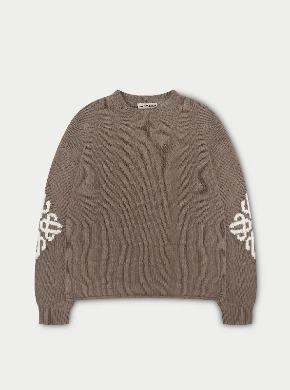 CHUNKY KNIT EMBLEM JUMPER - BROWN